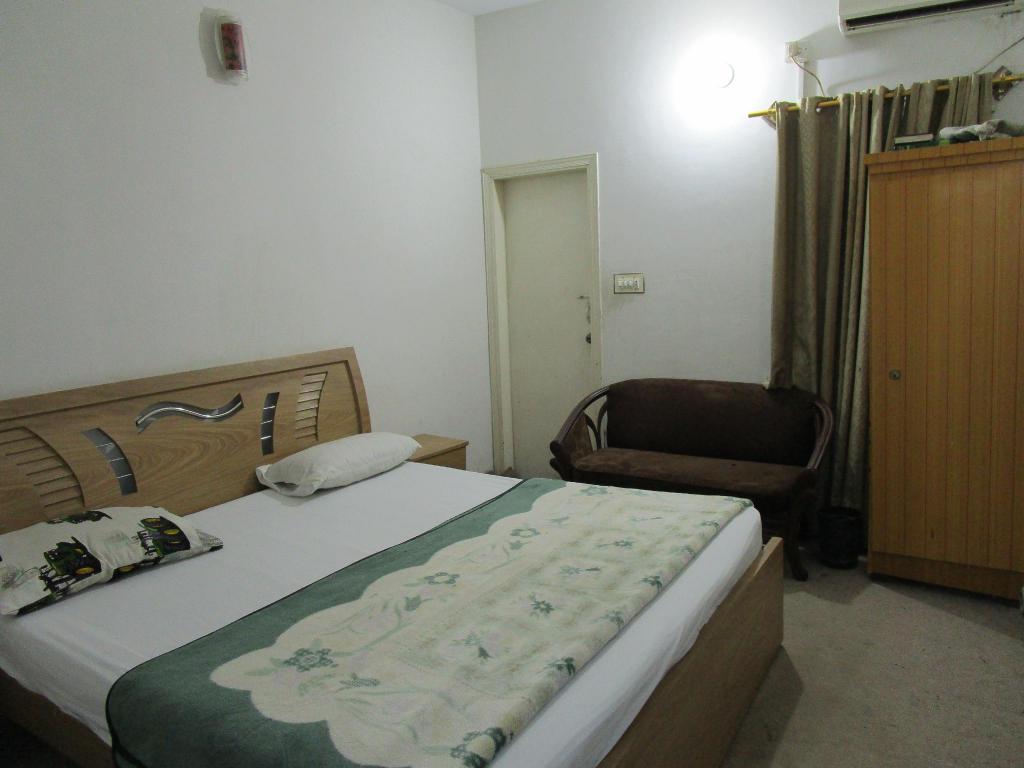 Rehaish Inn Model Colony